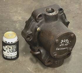 A2830 Bessemer Intake Valve Chest Cage 22 1/2hp - 25hp Oilfield Engine A2830 Bessemer Intake Valve Chest Cage 22 1/2hp - 25hp Oilfield Engine
