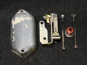 211327 Briggs & Stratton Vintage Mode 19 And Engine Ignition Points Cover