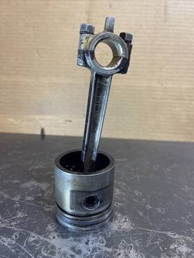 65246 Briggs & Stratton Antique Aircooled Fh Piston Rod Hit Miss Engine 65246 Briggs & Stratton Antique Aircooled Fh Piston Rod Hit Miss Engine