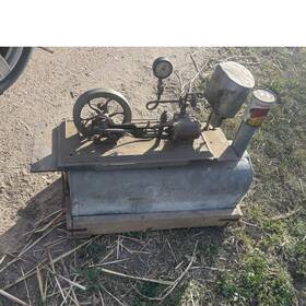 C. Cretors & Co. 6478 C. And Co. Vertical Stationary Metal Engine Model