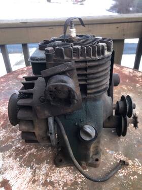 Clinton 300j0s Model Serial 90369c Cast Iron Engine For Parts Or Repair