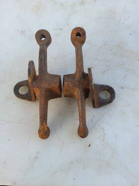 1816 Ihc Vintage Mccormick 1 1/2-21/2 Hp 3-5 Rocker Arms