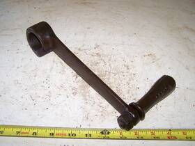 Aj218a Ingeco/worthington Hit Miss Gas Engine Iron Starting Crank 1 3/8 Inch Crankshaft