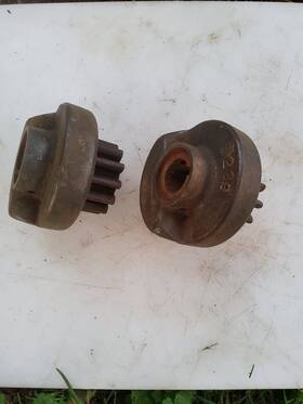 S-239 Maytag S-239. S-240 Vintage Model 92 Ratchet Gears - 2 Kick Start Clutch Parts Hit&miss