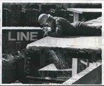 1976 Press Photo Gene Wojtalewicz Cuts Reinforcing Rods Of Bridge Sidewalk-wis.. Fixed Price $24.99.