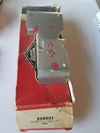 Briggs & Stratton Cylinder Head Cover 220581 - Oem Packaging New E6A. Fixed Price $8.99.