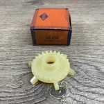 Briggs And Stratton 66488 Oil Slinger Gear Genuine Nos Oem Part. Fixed Price $5.83.